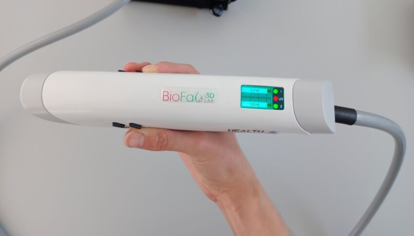 Novel portable 3D bioprinter and bioink for wound healing and tissue regeneration