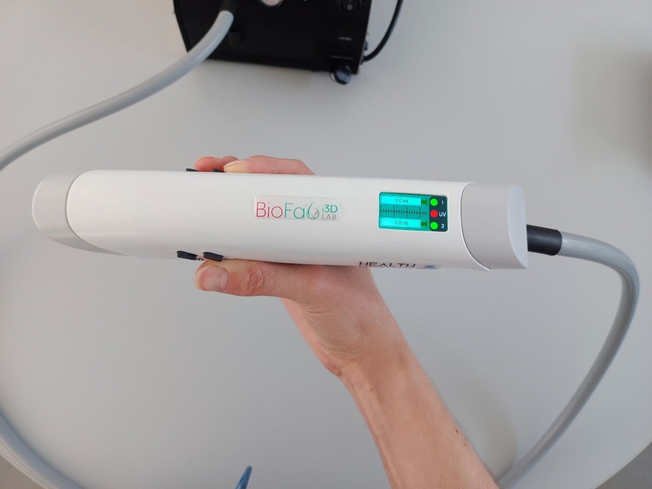 Novel portable 3D bioprinter and bioink for wound healing and tissue regeneration for tech transfer