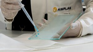 Desarrollo de nuevos recubrimientos activos para la adsorción y/o transformación de contaminantes en aire - transferencia tecnológica